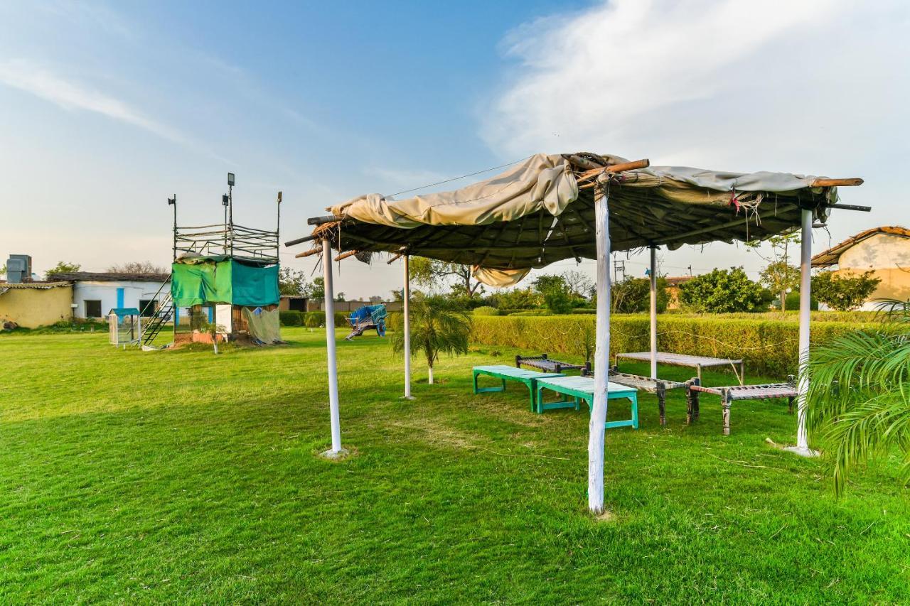 Oyo Home 35520 Ariisse Farms Rural Stay Манесар Екстериор снимка
