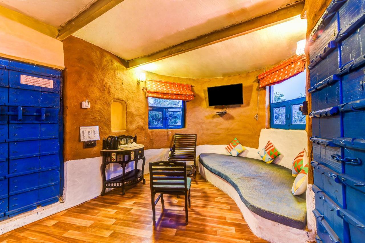 Oyo Home 35520 Ariisse Farms Rural Stay Манесар Екстериор снимка